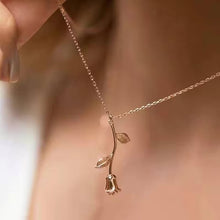 Load image into Gallery viewer, Beauty & The Rose Necklace
