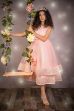 Load image into Gallery viewer, Benevolent White Witch Tiara