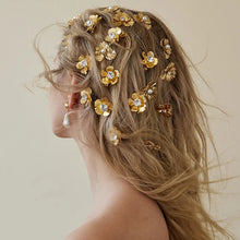 Load image into Gallery viewer, Roman Goddess Flower Clips