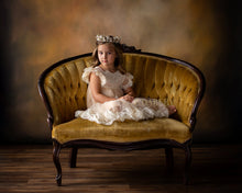 Load image into Gallery viewer, Charming Decorative Flower Crown