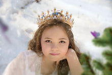 Load image into Gallery viewer, Big-Hearted Butterfly Crown