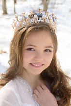 Load image into Gallery viewer, Big-Hearted Butterfly Crown