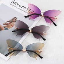 Load image into Gallery viewer, Trendy Pixie Butterfly-Wing Sunglasses