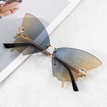 Load image into Gallery viewer, Trendy Pixie Butterfly-Wing Sunglasses