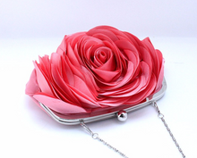 Load image into Gallery viewer, Blooming Regal Rose Purse