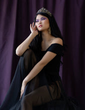Load image into Gallery viewer, Black Magic Vintage Tiara