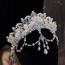 Load image into Gallery viewer, Lux Exquisite Fashionable Diadem
