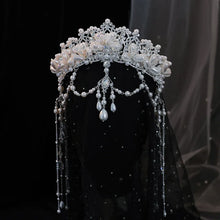Load image into Gallery viewer, Lux Exquisite Fashionable Diadem