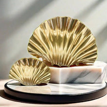 Load image into Gallery viewer, Metal Mermaid Seashell Clip