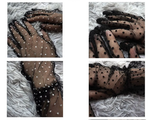 Feminine Vintage Lacey Gloves