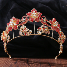 Load image into Gallery viewer, Antique Flowering Crystal Tiara