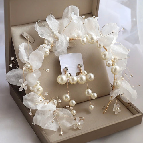 Pearly Wonder Wedding Headband