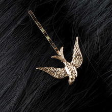 Load image into Gallery viewer, Soaring Gold/Silver Bird Hairpieces