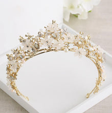 Load image into Gallery viewer, Heavenly Princess Butterfly Tiara