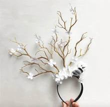 Load image into Gallery viewer, Spellbinding Tree Branch Headpiece