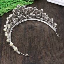 Load image into Gallery viewer, Woodland Fairy Delicate Diadem