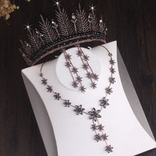 Load image into Gallery viewer, Flower &amp; Snow Black Crystal Crown Set