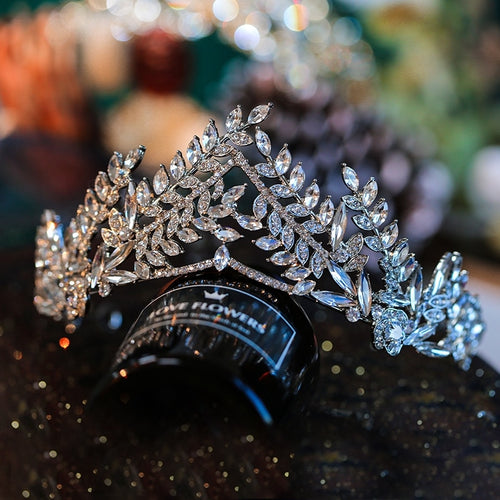 Sparkle Masterful Goddess Tiara