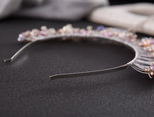 Load image into Gallery viewer, Incredible Trendy Pearl Headband