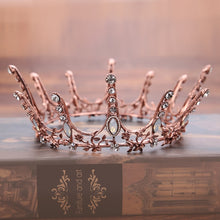 Load image into Gallery viewer, Daring Elegant Vintage Crown