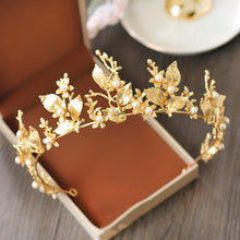 Load image into Gallery viewer, Lovely Gold Leaf Tiara
