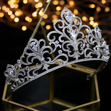 Load image into Gallery viewer, Smart Sparkling Bridal Crown