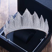 Load image into Gallery viewer, Luxurious Rhinestone Queenly Tiara