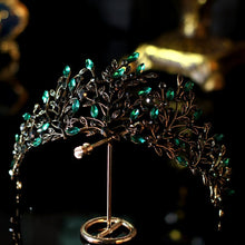 Load image into Gallery viewer, Extraordinary Victorious Vine Tiara in Green